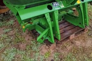 fertilizer spreader frame