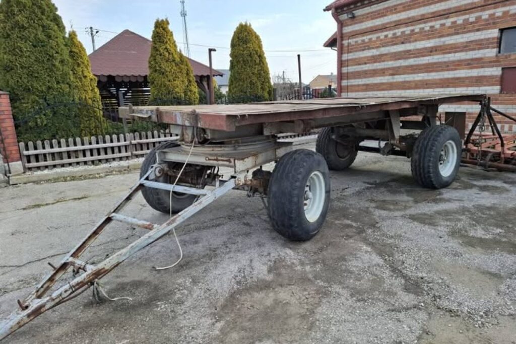 tipping trailer