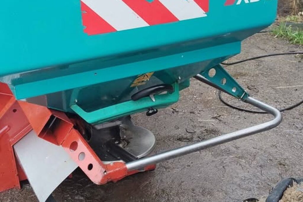 fertilizer spreader