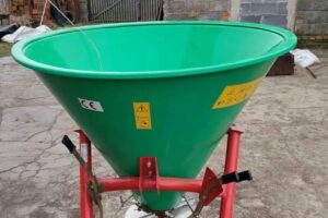 fertilizer spreader