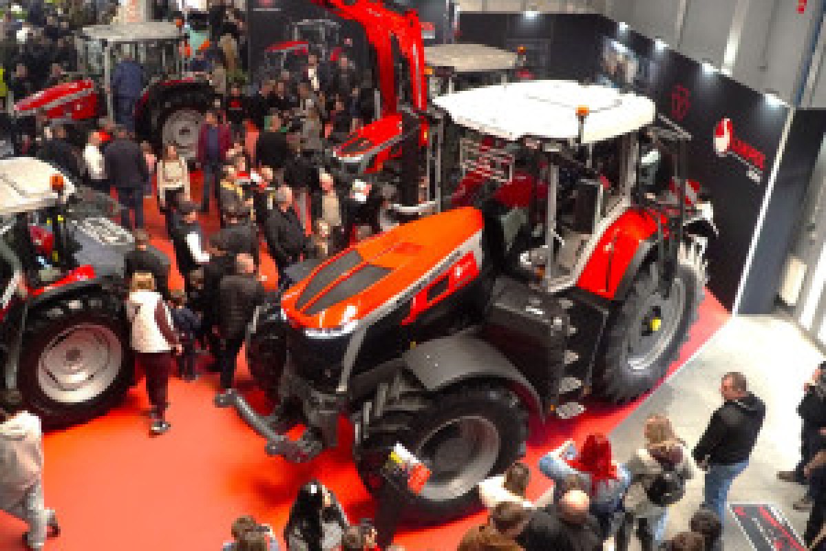 tractor exhibition