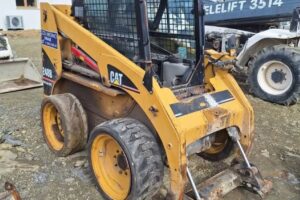 caterpillar mini loader