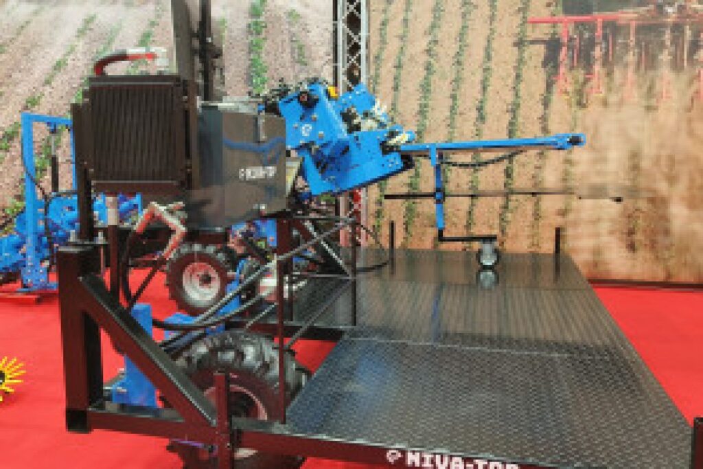 agricultural combine harvester