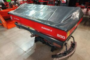 fertilizer spreader tractor