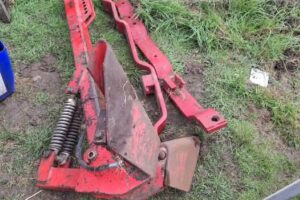 plough hydraulic arm