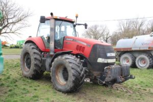 farm tractor auction