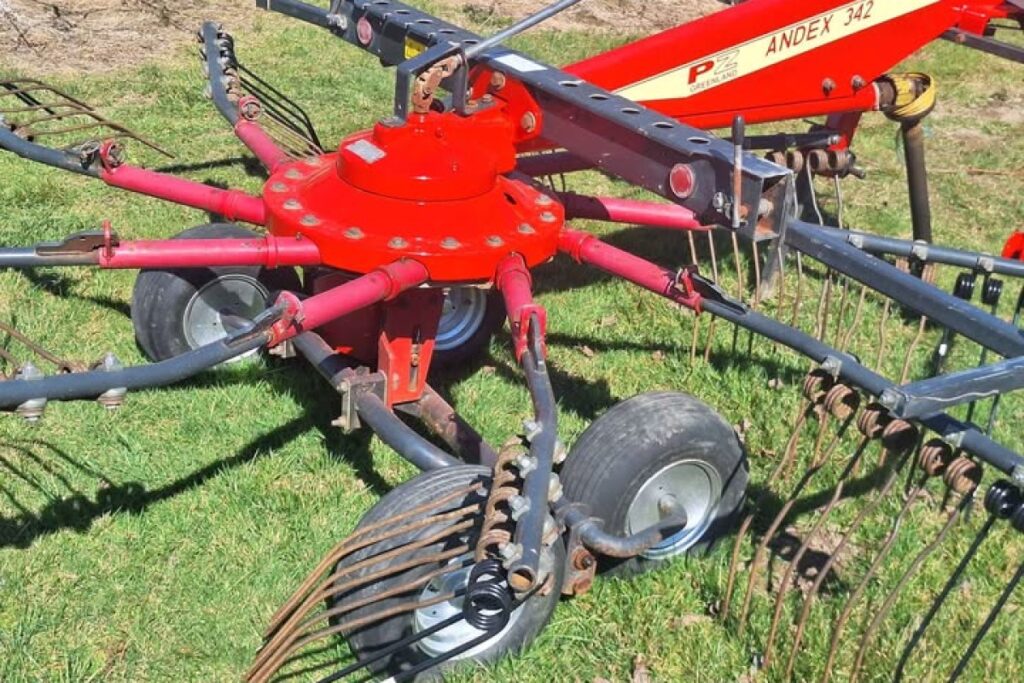 agricultural hay rake
