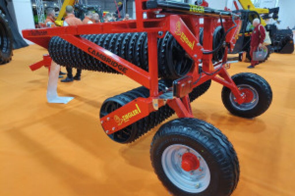 agricultural Cambridge roller