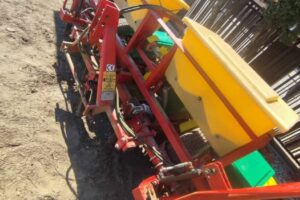 corn seeder machine