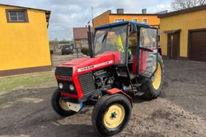 agricultural tractor