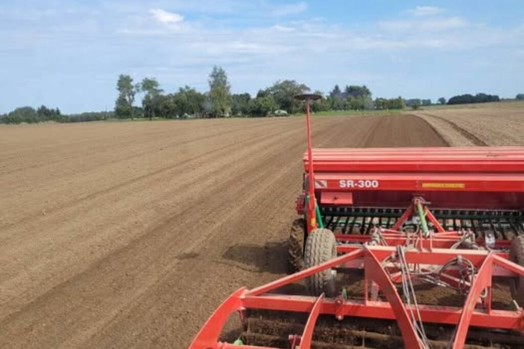 agricultural seeder