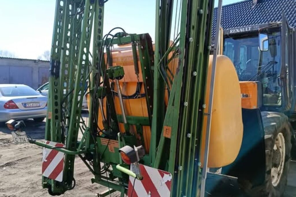 agricultural sprayer