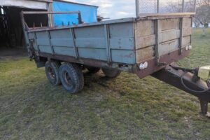 manure spreader