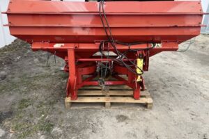 fertilizer spreader