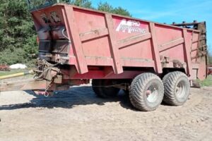 manure spreader