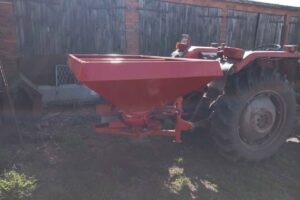 fertilizer spreader