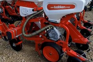 corn seeder machine