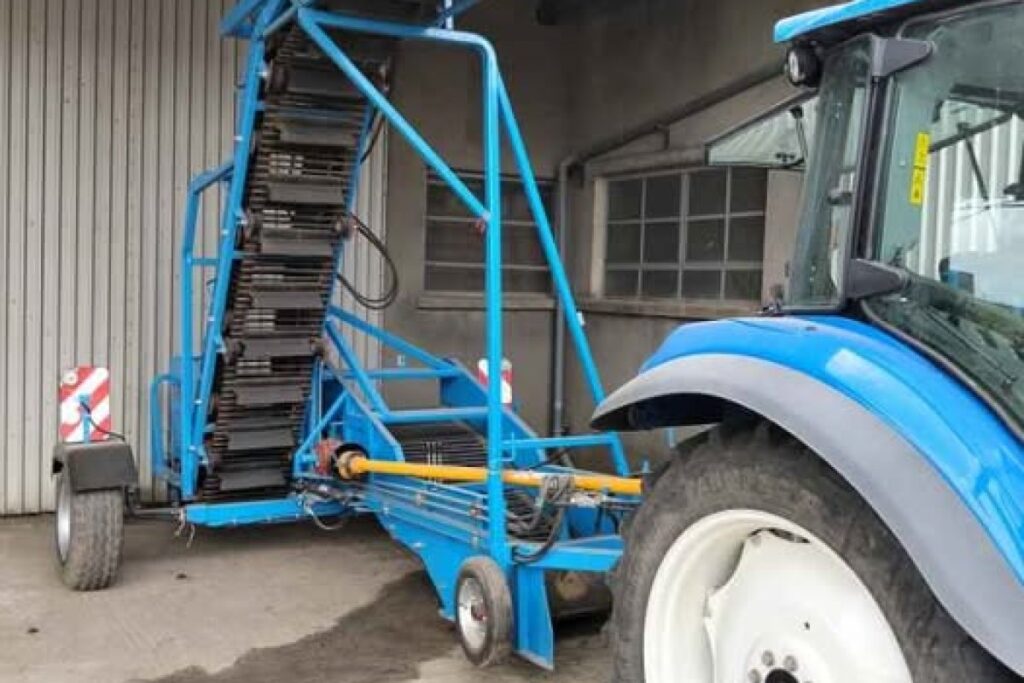 onion harvester machine