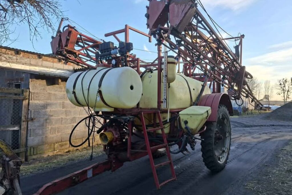 agricultural sprayer