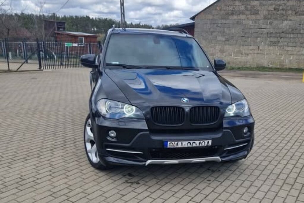 bmw x5 car