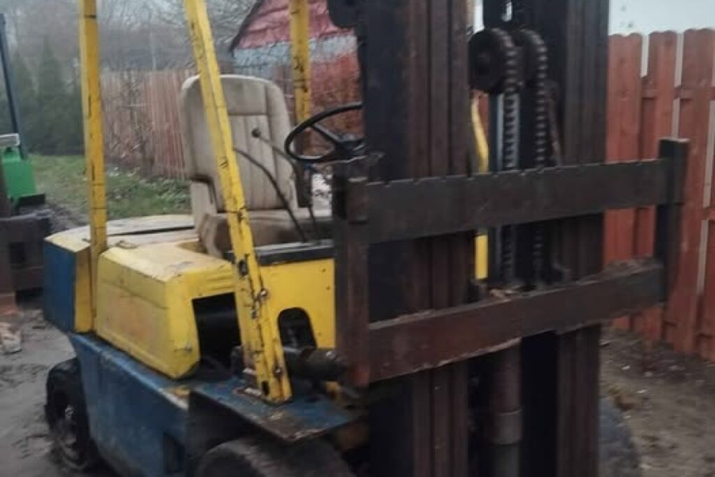 forklift mast