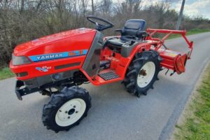 agricultural tractor