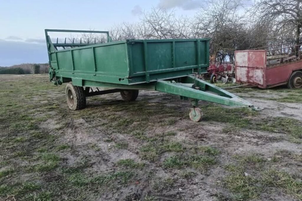 manure spreader