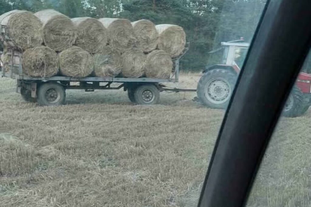 straw trailer