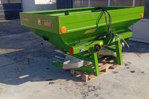 fertilizer spreader