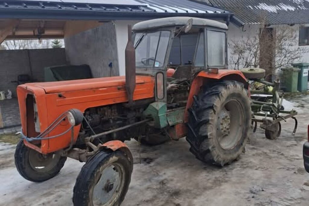 farm tractor