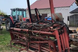 hydraulic sprayer boom