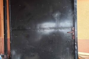 metal insulated door