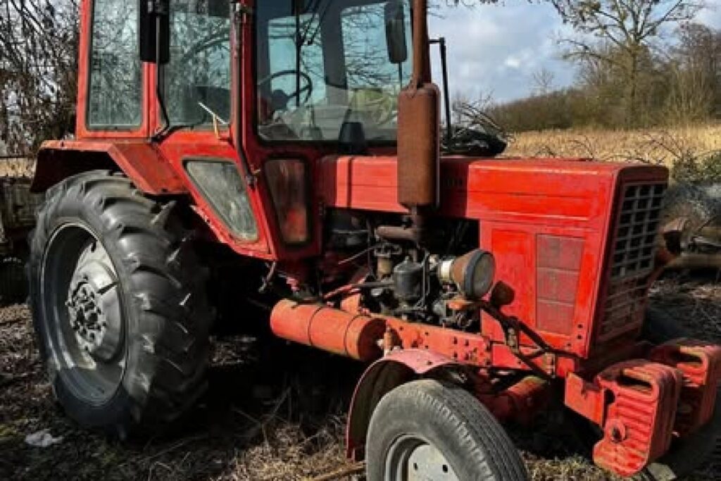 tractor Belarus