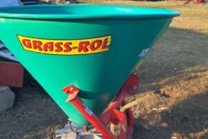fertilizer spreader