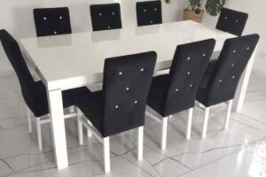 table chairs set