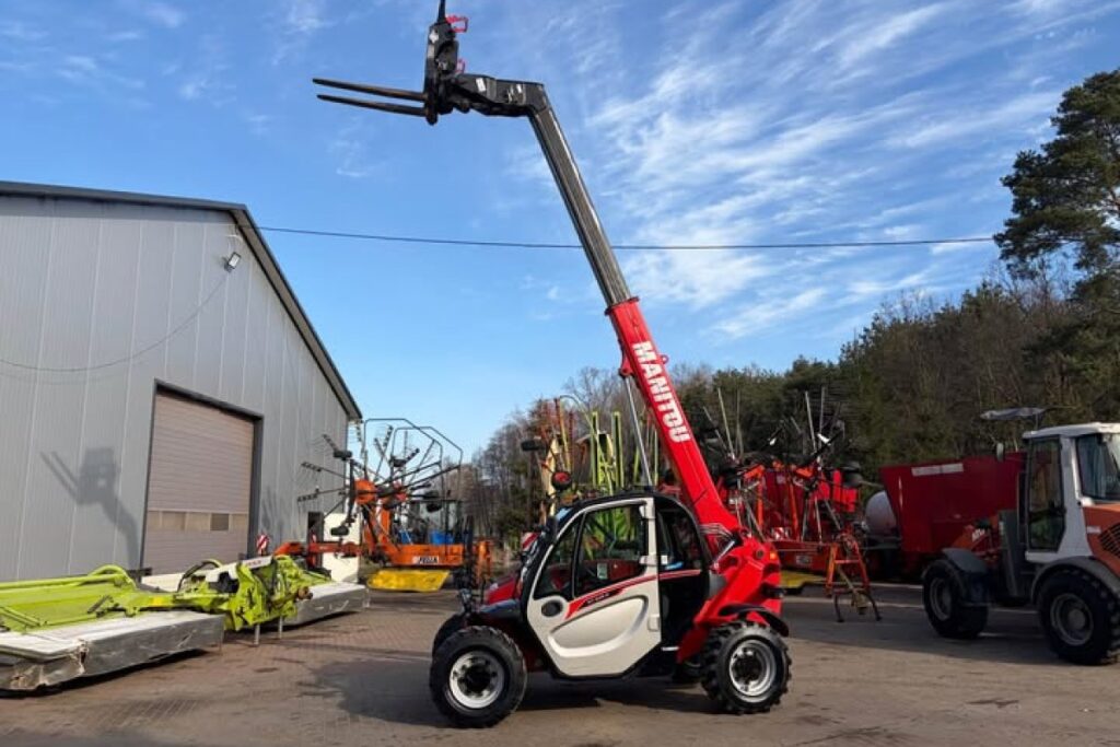 compact telehandler