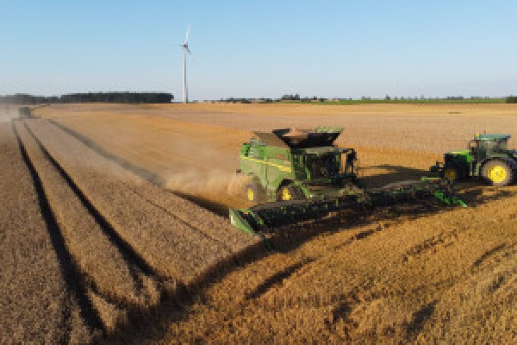 tractor field technology gap