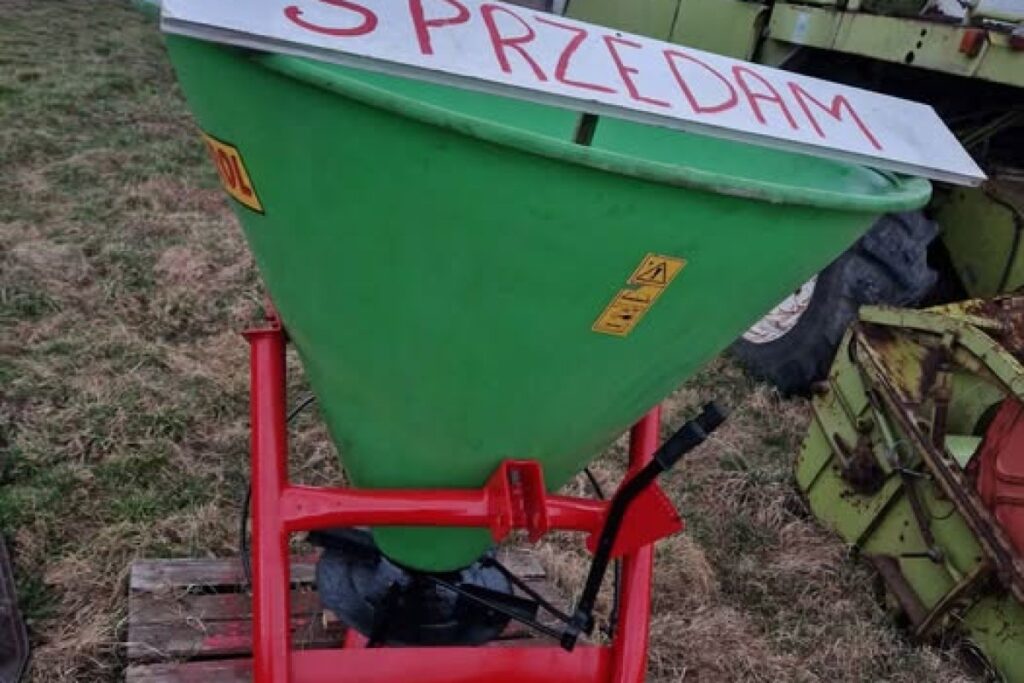 fertilizer spreader