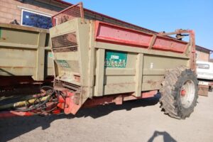 manure spreader