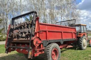 manure spreader