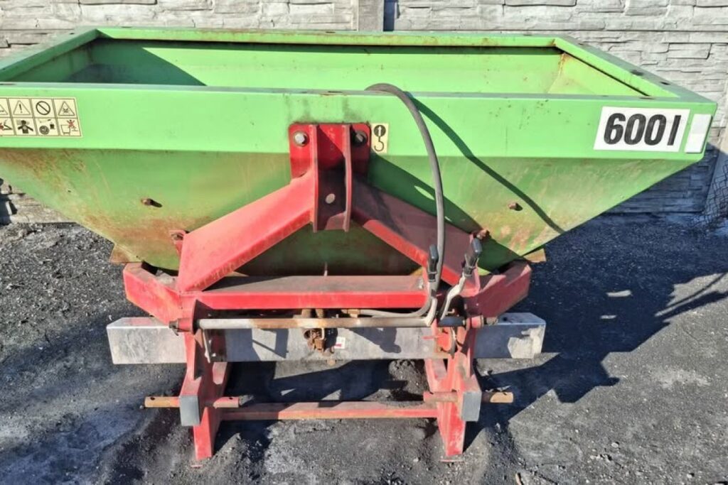 fertilizer spreader