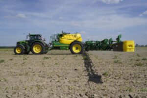 agricultural spray nozzle