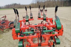 agricultural cultivator