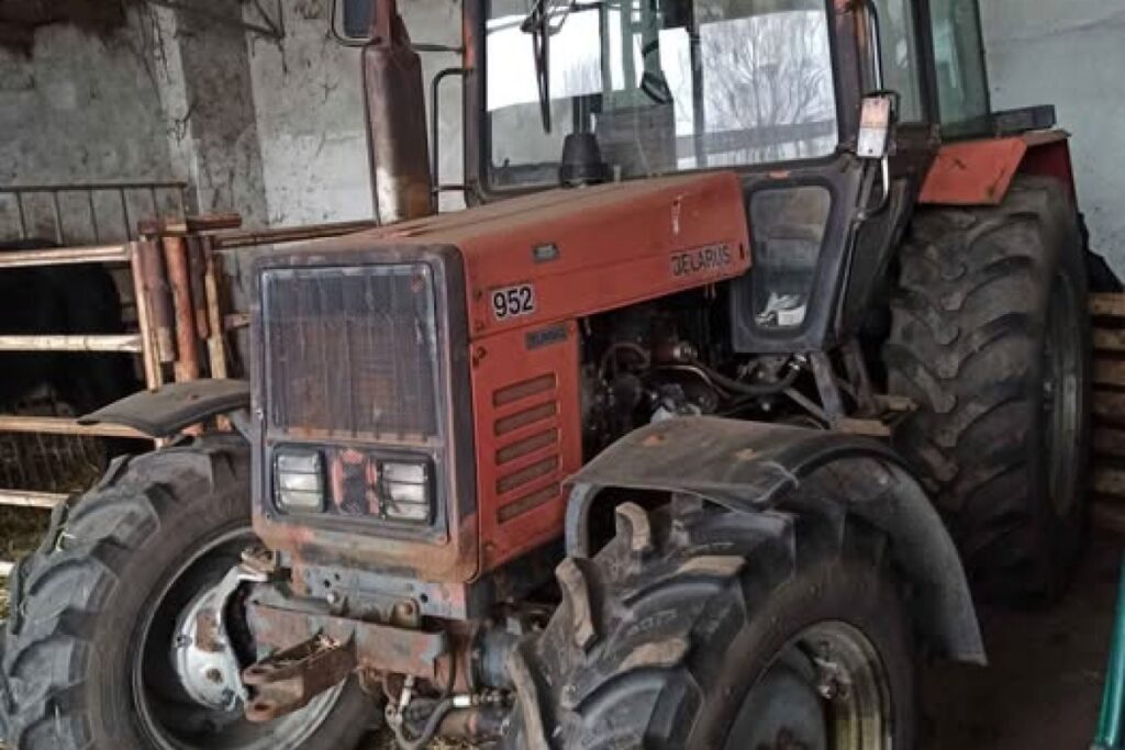 tractor Belarus