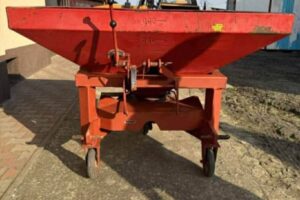 fertilizer spreader
