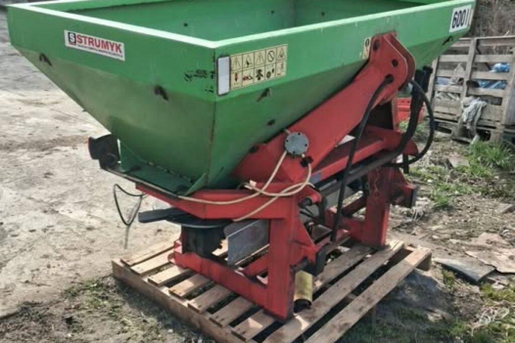 fertilizer spreader