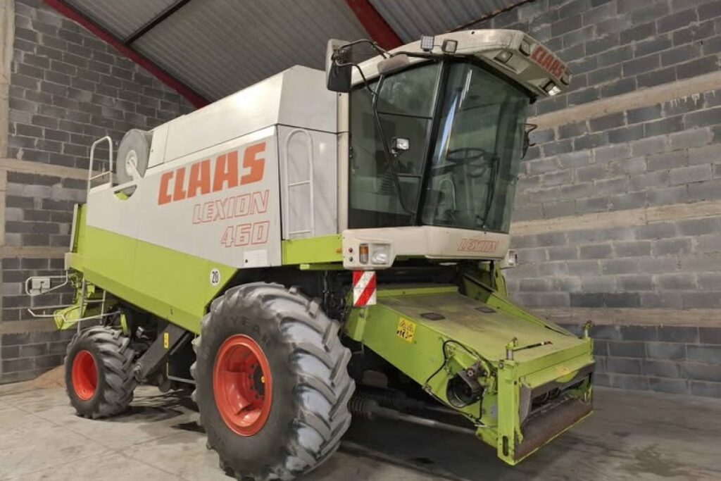 claas combine harvester