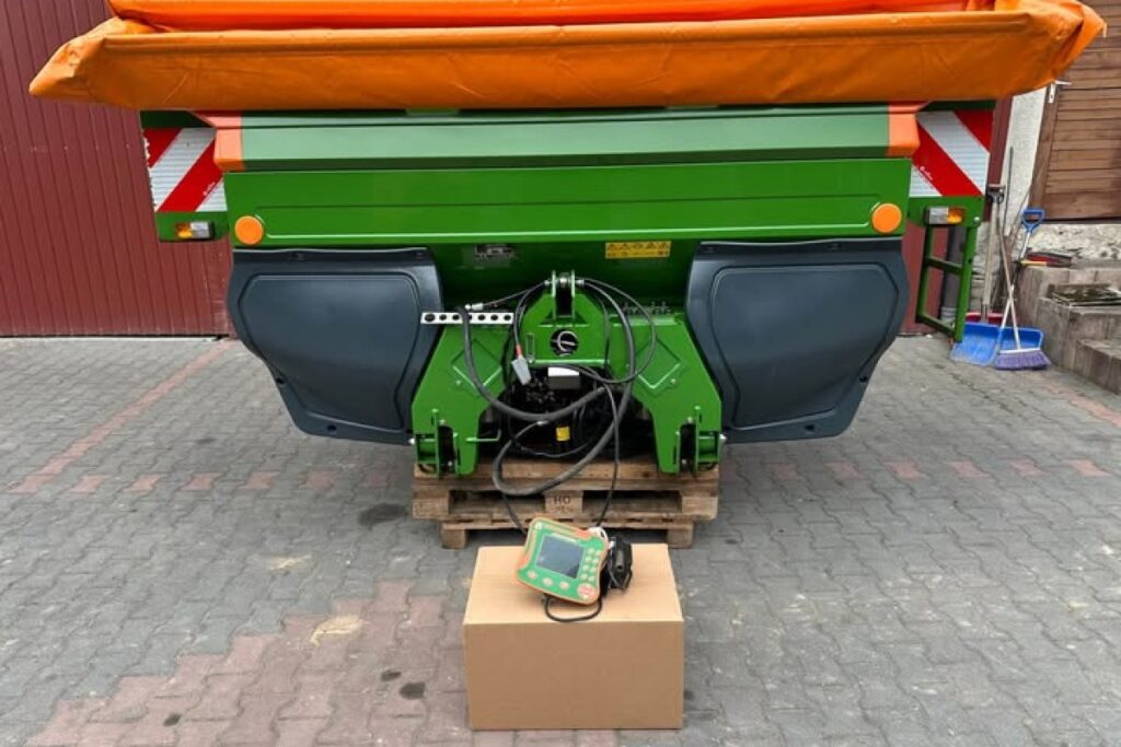 fertilizer spreader