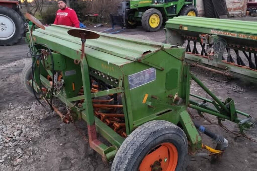 seed drill machine