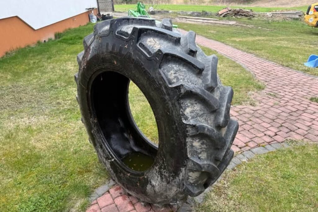 agricultural tire tread